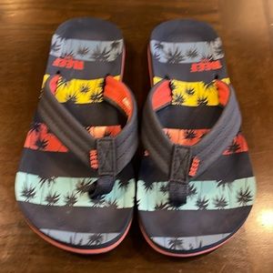 Reef flip flops like new, size 13/1